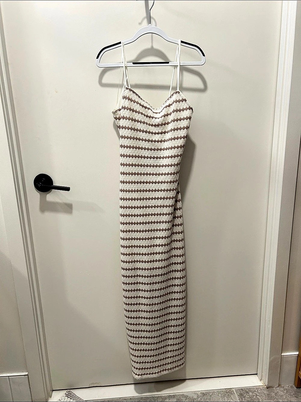 Express Geometric striped Maxi Dress in White & Brown Size Small Like New